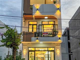 Bán gấp nhà Tân Hiêp 10, Tân Uyên, Bình Dương, giá 2ty370