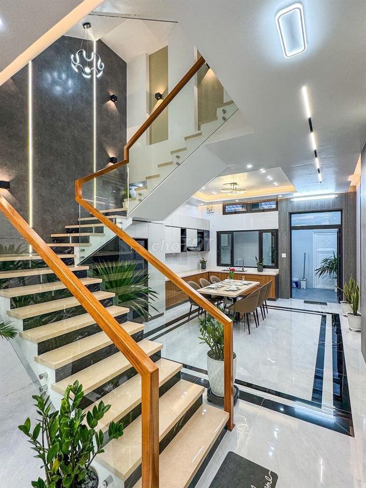 Bán gấp nhà Tân Hiêp 10, Tân Uyên, Bình Dương, giá 2ty370