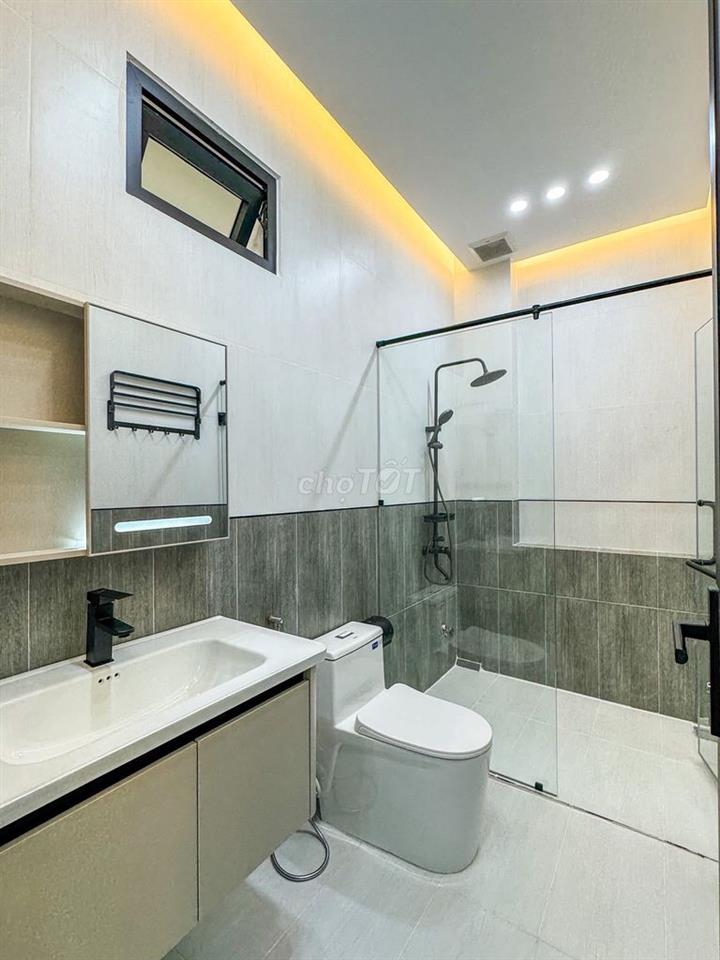 Bán gấp nhà Tân Hiêp 10, Tân Uyên, Bình Dương, giá 2ty370