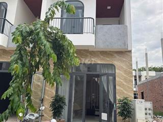 Bán nhà trong KDC điện âm ngay chợ Bà Tri, Tân Uyên chỉ 2ty5