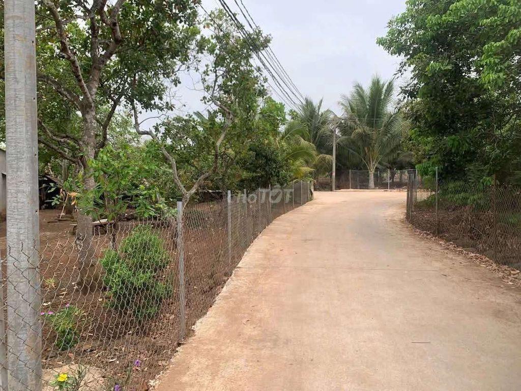 Chủ cắt lỗ bán nhà và vườn diện tích hơn 1 sào