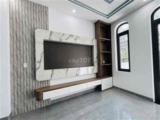 Nhà 1 trệt 1 lầu mới  ,nhanh tay thì còn chậm là chờ căn khác