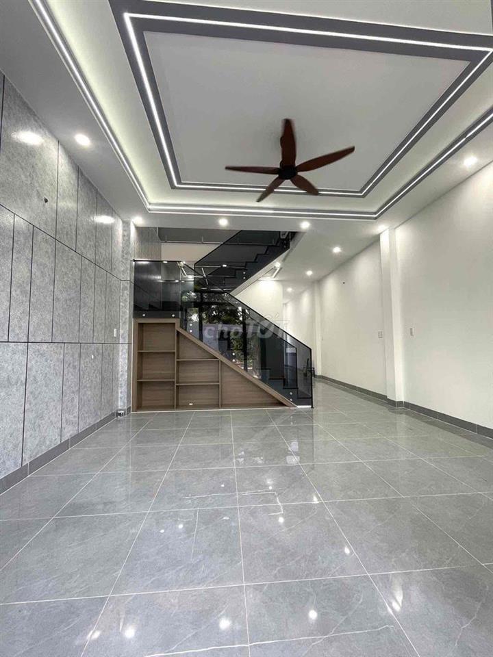 Nhà 1 trệt 1 lầu mới  ,nhanh tay thì còn chậm là chờ căn khác