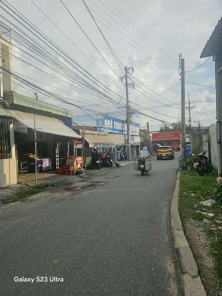 về quê xây nhà tôi cần bán gấp