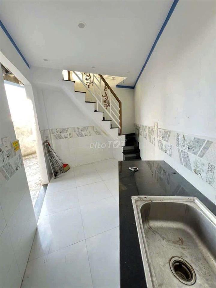 CHỈ 290 TRIỆU Nhà Sổ Chung 20m Phường Thái Hòa Tân Uyên Bình Dương