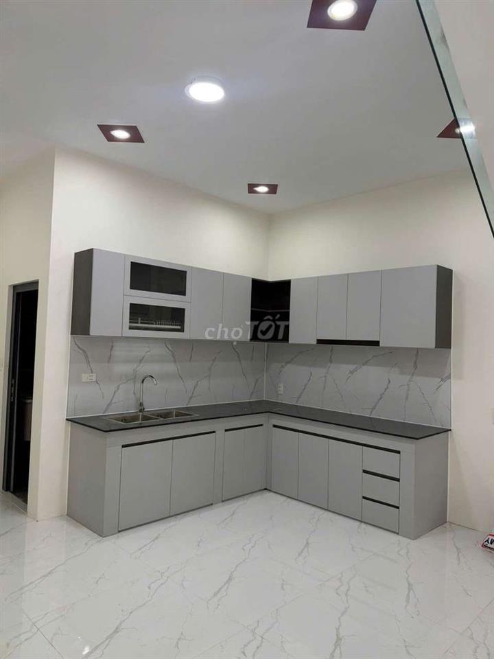 Cho thuê nhà lầu 3PN full nội thất kcn nam tân uyên bình dương 