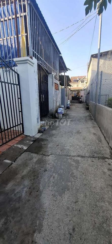 BÁN GẤP NHÀ GẦN CHỢ BÚNG