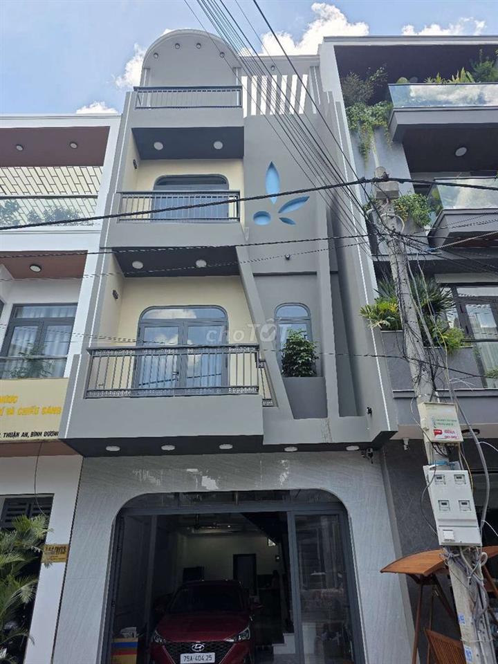 về quê nên cần bán gấp căn nhà tâm huyết  