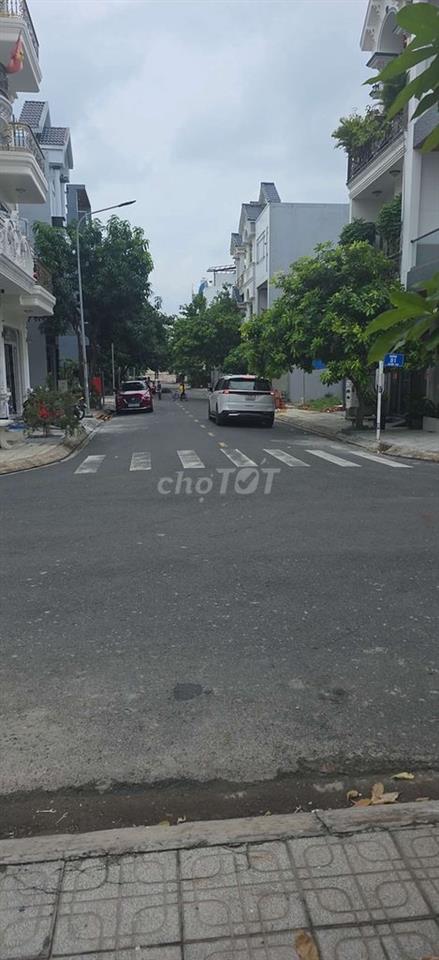 về quê nên cần bán gấp căn nhà tâm huyết  