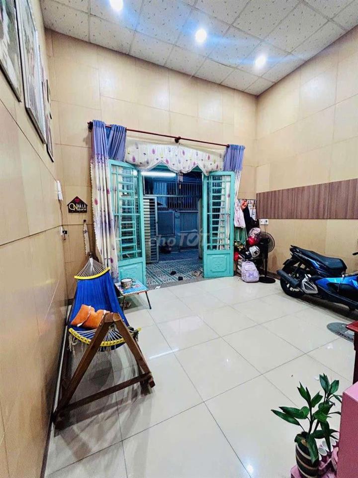Nhà C4 60 m 3 phòng ngủ ,Phường Dĩ An  TPHCM