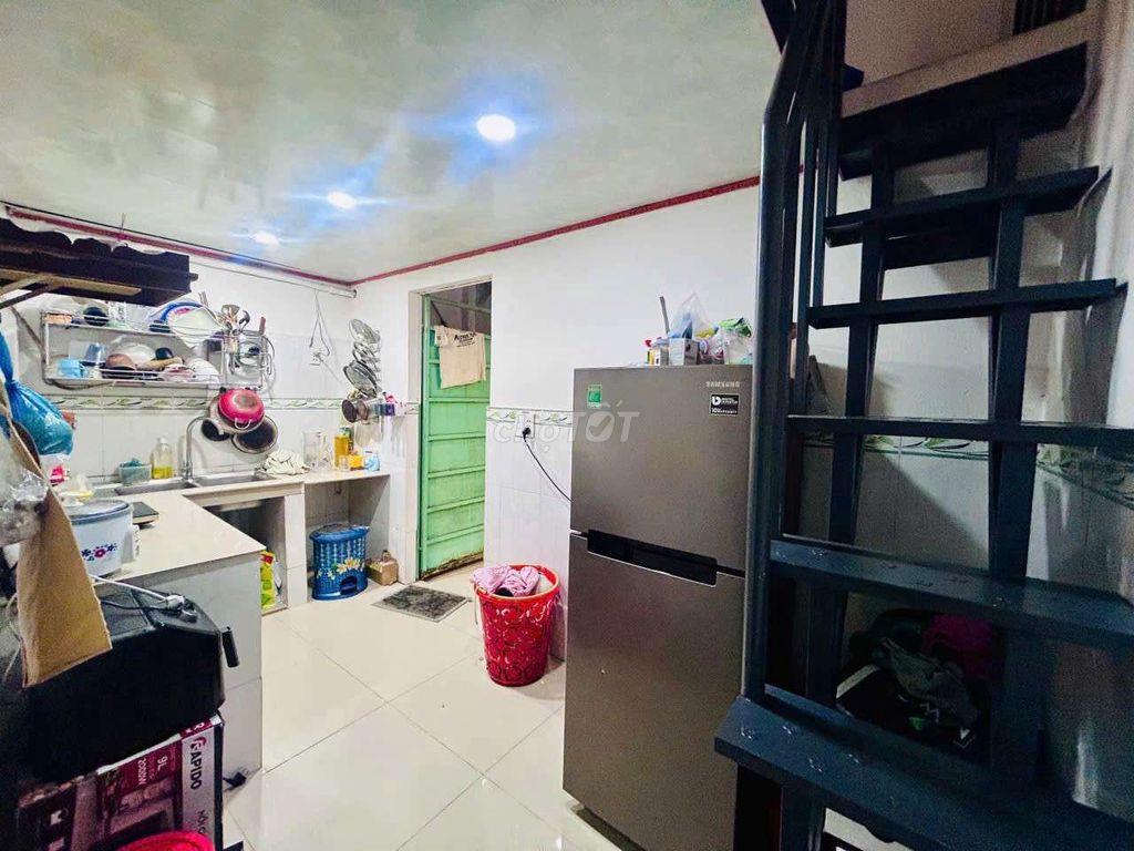 Nhà C4 60 m 3 phòng ngủ ,Phường Dĩ An  TPHCM