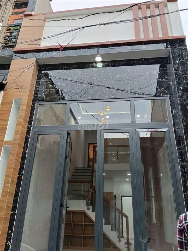 Bán nhà sc 40 m 2 pn  Nguyễn thị chạy tp Dĩ an 