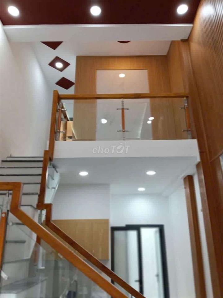 Bán nhà sc 40 m 2 pn  Nguyễn thị chạy tp Dĩ an 
