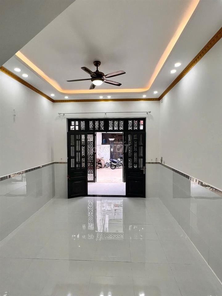 BÁN NHÀ DĨ AN 65,9M2 GẦN VINCOM DĨ AN,đang cho thuê 7 triệu/tháng