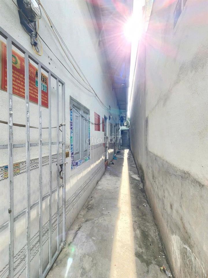 Chú bảy cần bán trọ An Phú 1 kiot+4 phòng,đang cho thuê 10tr/ tháng
