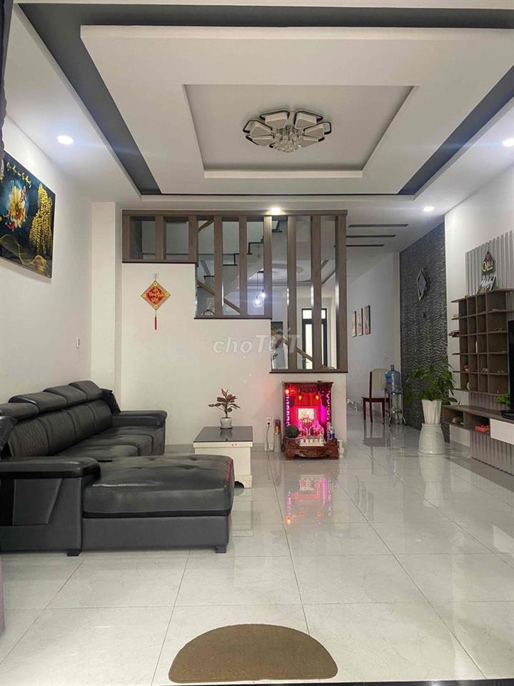 Chính chủ bán căn nhà đẹp KDC Hiệp Thành 3, DT: 5x20m, có sẳn nội thât