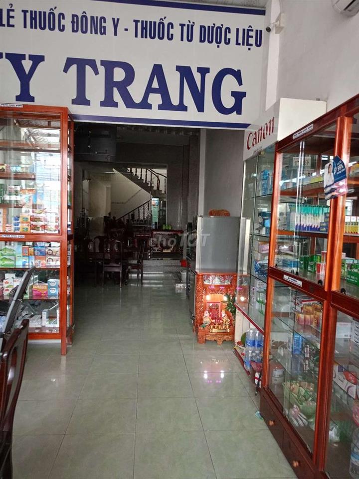 cần bán gấp nhà 1 lầu 1 trệt mặt tiền đường 18m 