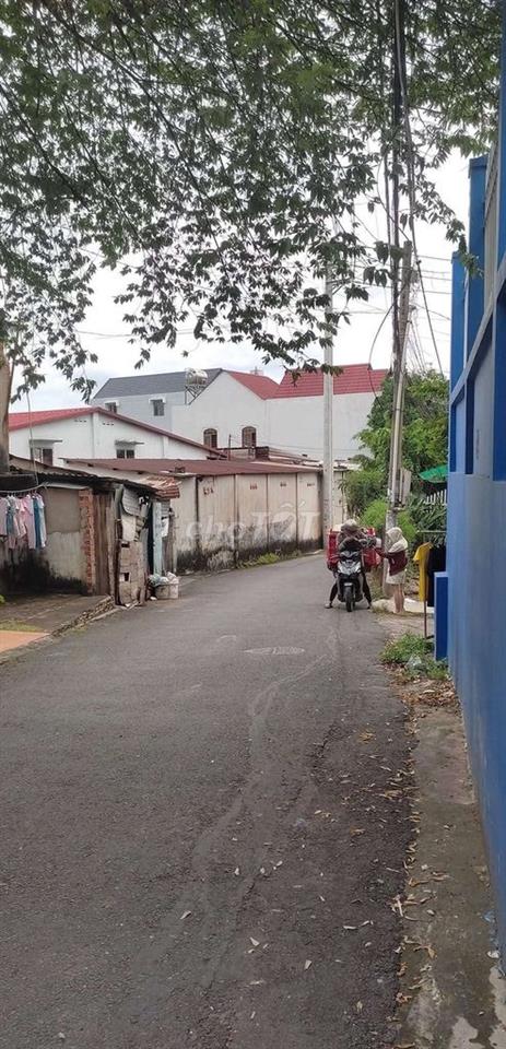 Nhà + Kho xưởng đang cho thuê hơn 20tr/tháng