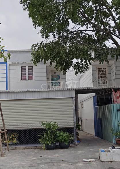 Bán dãy trọ 1 kiot 4 phòng ngay kcn vsip2a sổ sẵn
