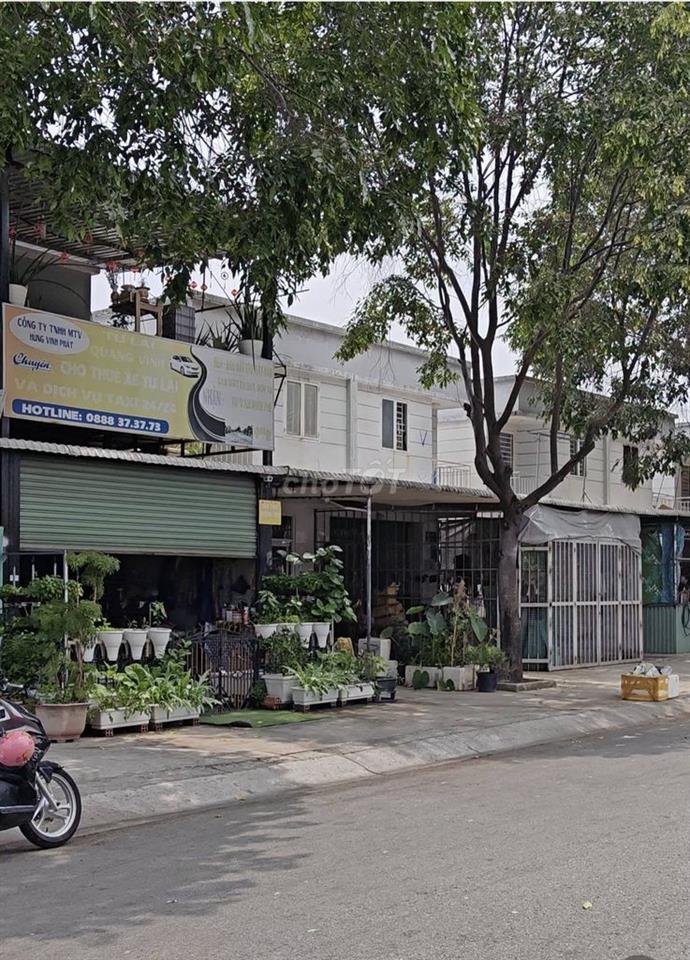 Bán dãy trọ 1 kiot 4 phòng ngay kcn vsip2a sổ sẵn