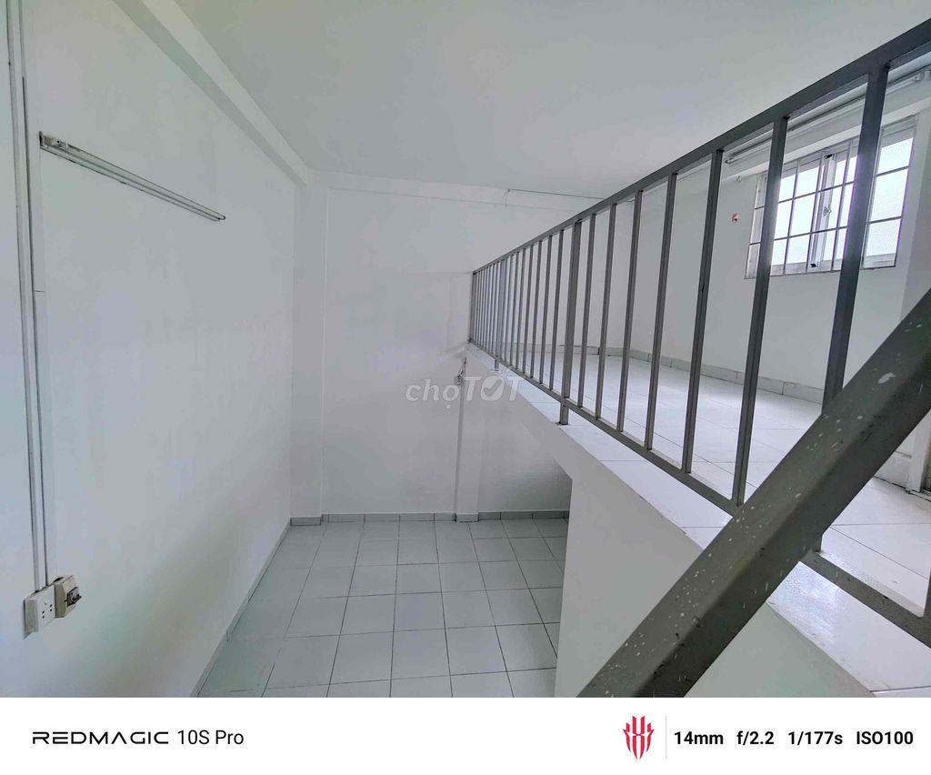 Góc bán nhà : tai phường chánh hiệp TPHCM  Sát trường đại học quốc tế