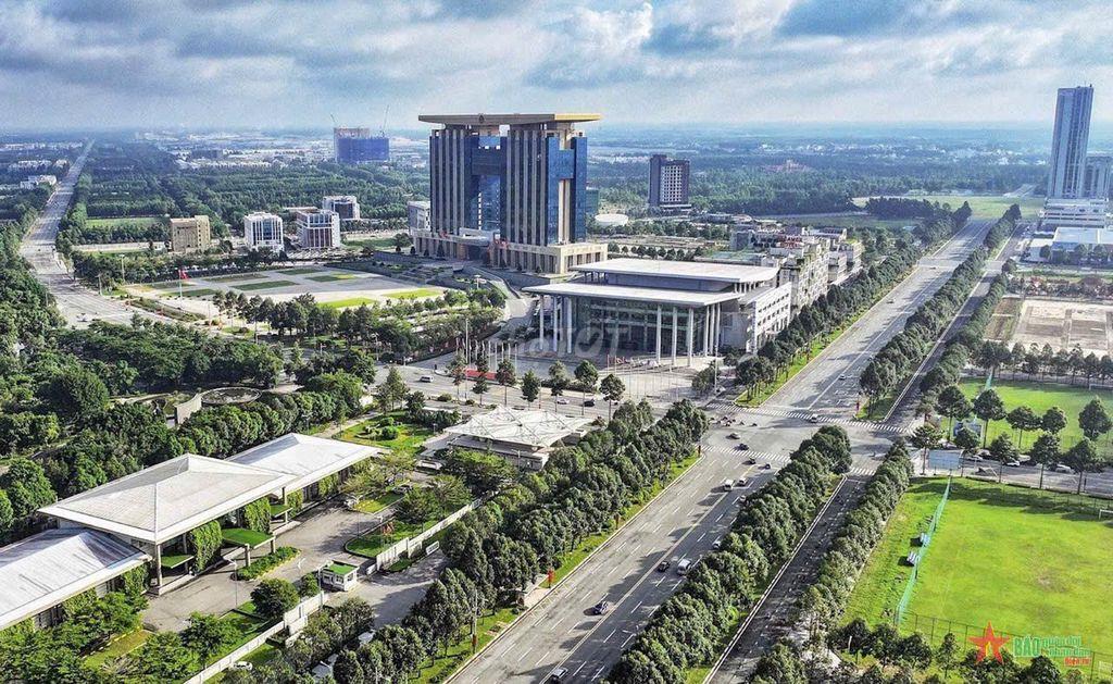 Chính chủ cần tiền bán gấp Nhà phố thương mại 2 mặt tiền đường Lê Lợi 