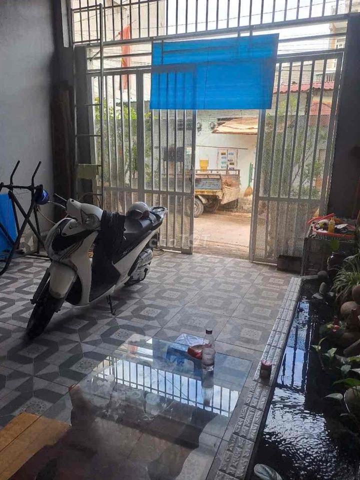 chính chủ cần bán *** tú chủ nhà