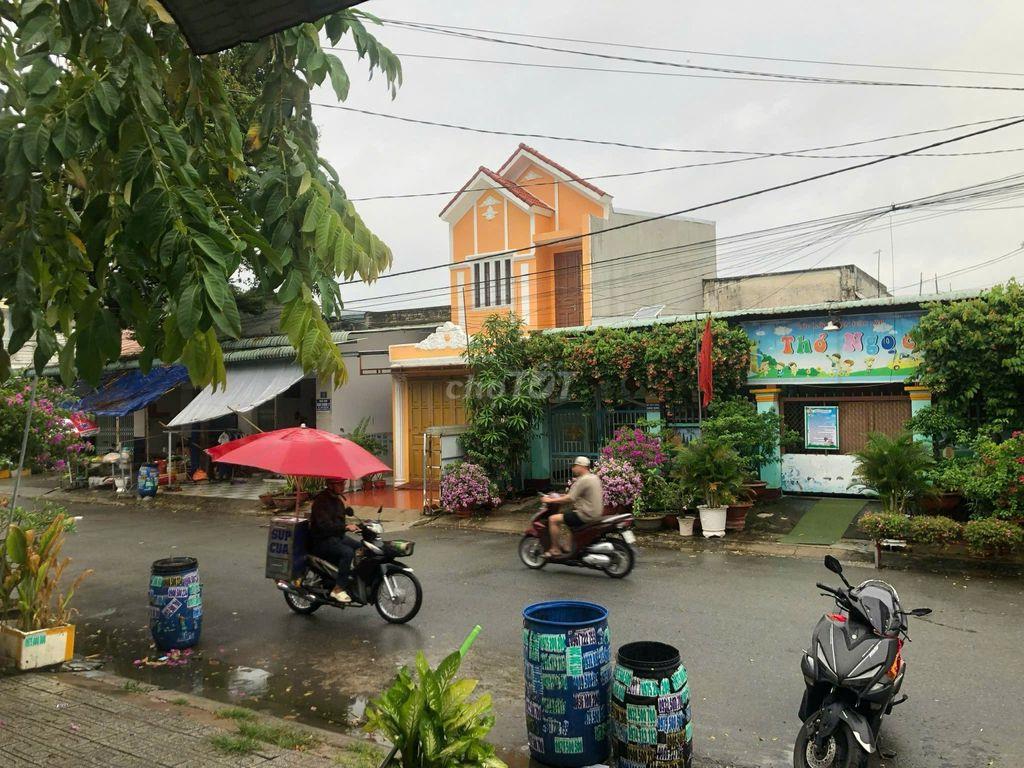 Bán gấp nhà gác lửng hẻm ô tô 3 phòng ngủ 2 WC 5 phòng trọ cho thuê