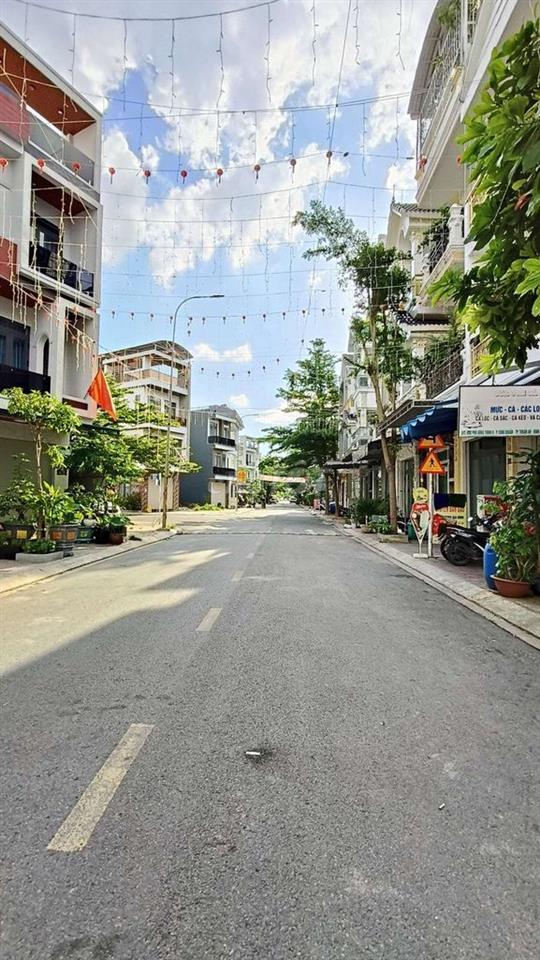 BÁN NHÀ CHÍNH CHỦ PHÚ HỒNG THỊNH 8 