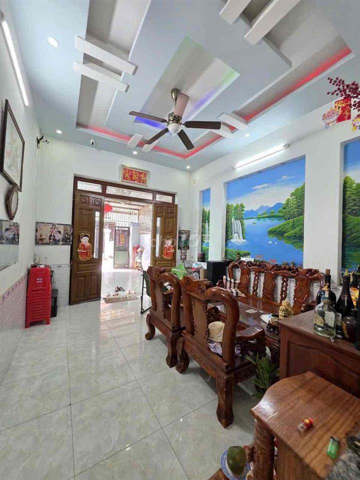 bán căn 2 mặt tiền thuận tiện khinh doanh buôn bán