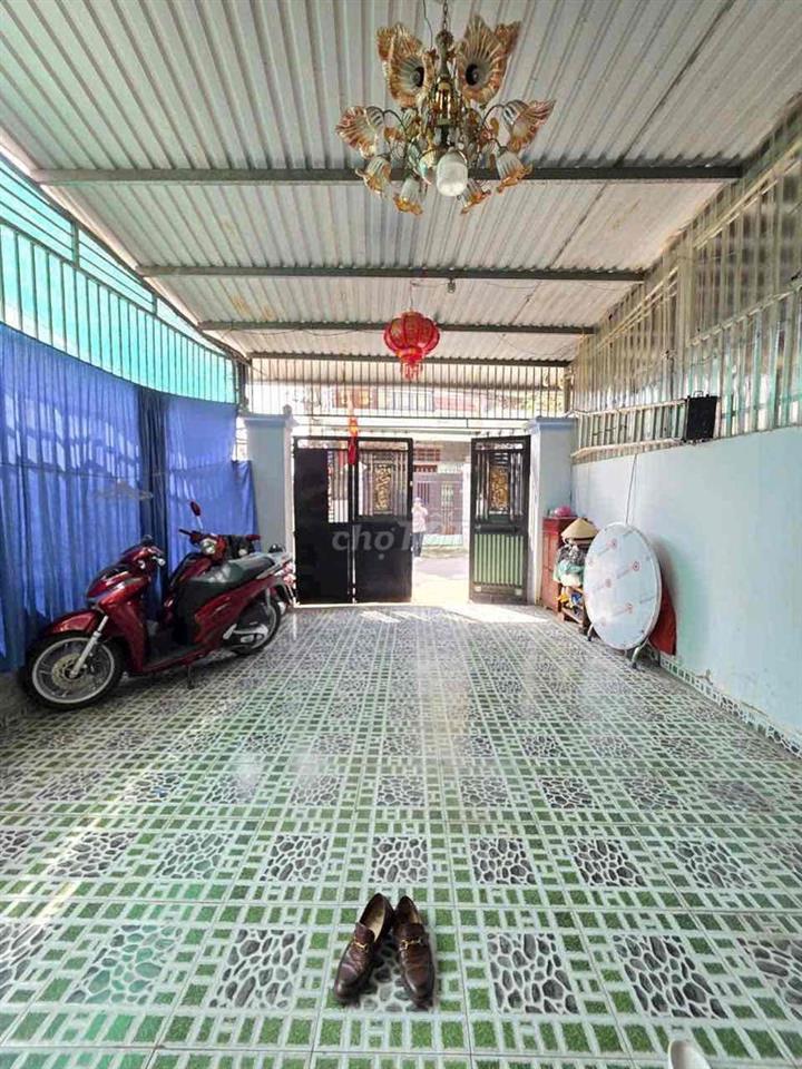 bán căn 2 mặt tiền thuận tiện khinh doanh buôn bán