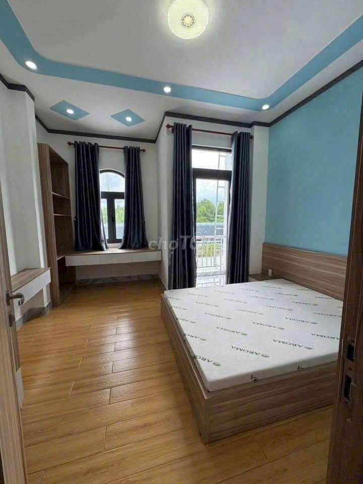 Cho thuê nhà trệt lầu 2pn 3wc full nội thất gần chợ Phú Hòa