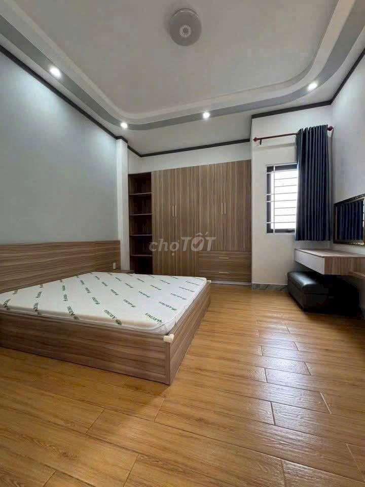 Cho thuê nhà trệt lầu 2pn 3wc full nội thất gần chợ Phú Hòa