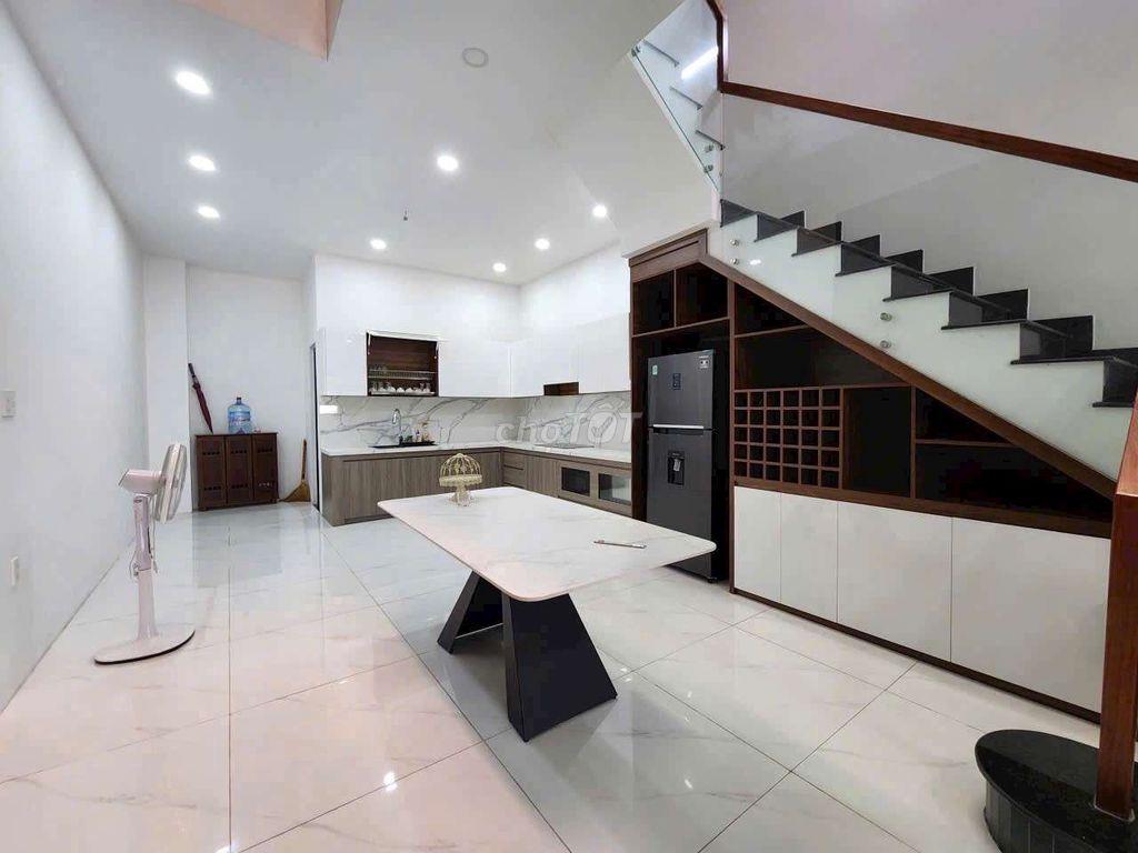 Cho thuê nhà khu công nghiệp đại đăng 3pn 4wc