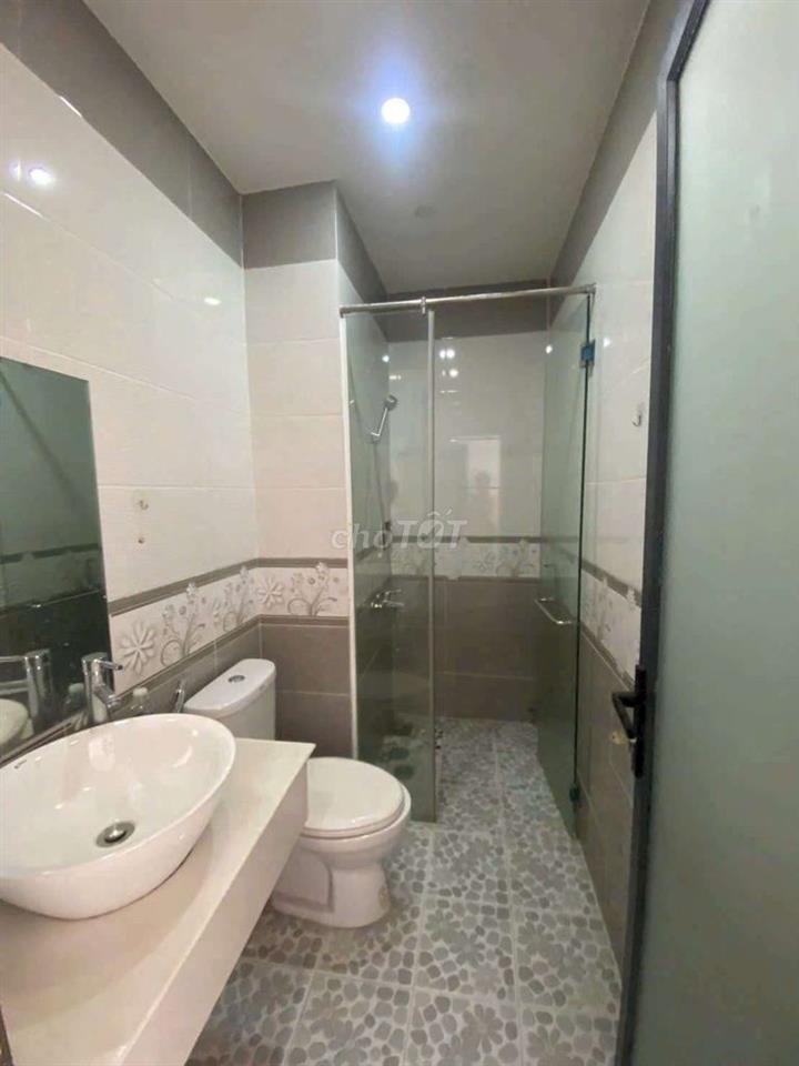 Cho thuê nhà 2 lầu 1 trệt 4pn 4wc khu đô thị phúc đạt Phú Lợi