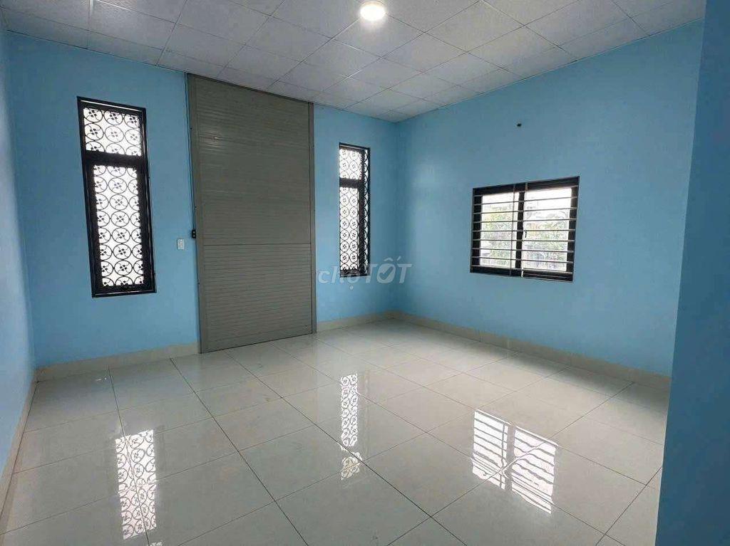 Cho thuê nhhà trệt lầu 4pn 3wc Phú Tân gần các kcn sóng thần đại đăng