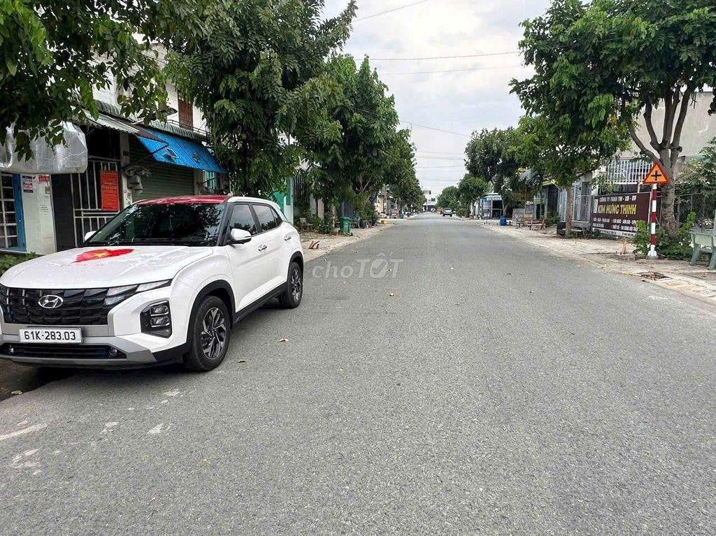 Cho thuê nhhà trệt lầu 4pn 3wc Phú Tân gần các kcn sóng thần đại đăng