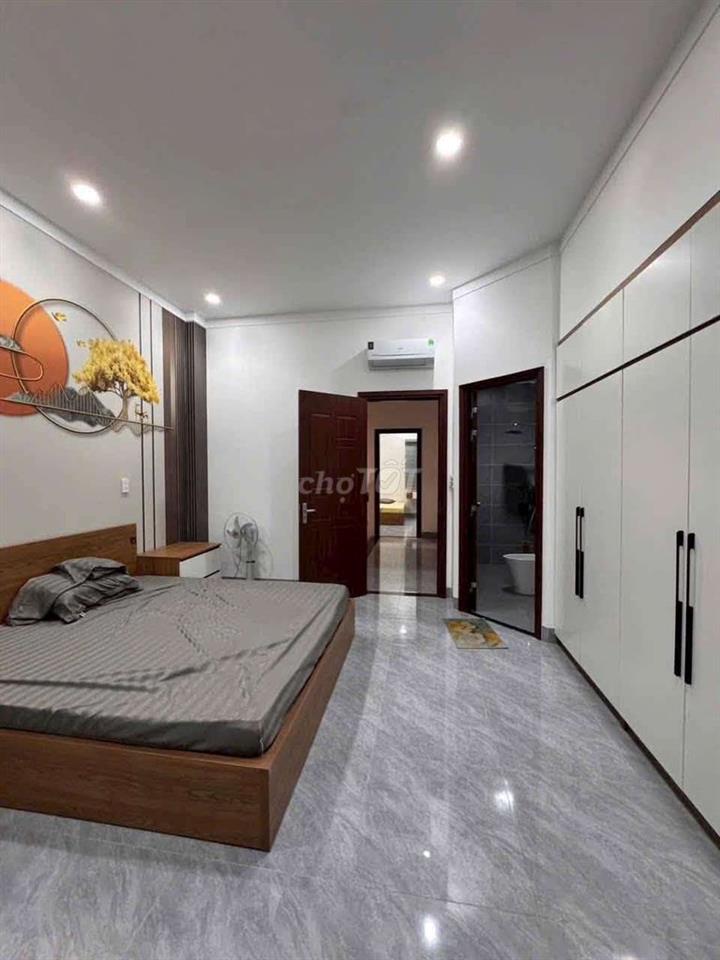 Cho thuê nhà gần ngã tư siza Phú Lợi 4pn 4wc full nội thất