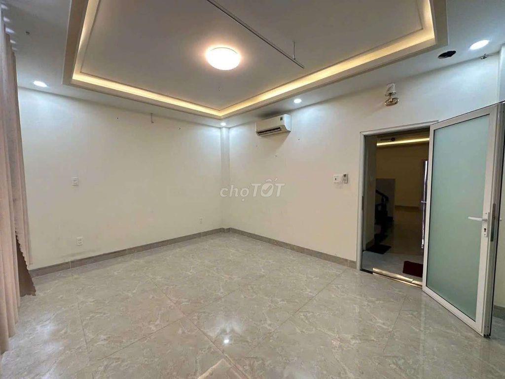 Cho thuê nhà 6pn 5wc mặ tiền hoàng hoa thám Phud Lợi