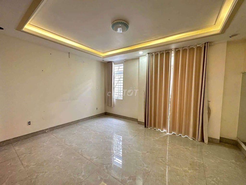 Cho thuê nhà 6pn 5wc mặ tiền hoàng hoa thám Phud Lợi
