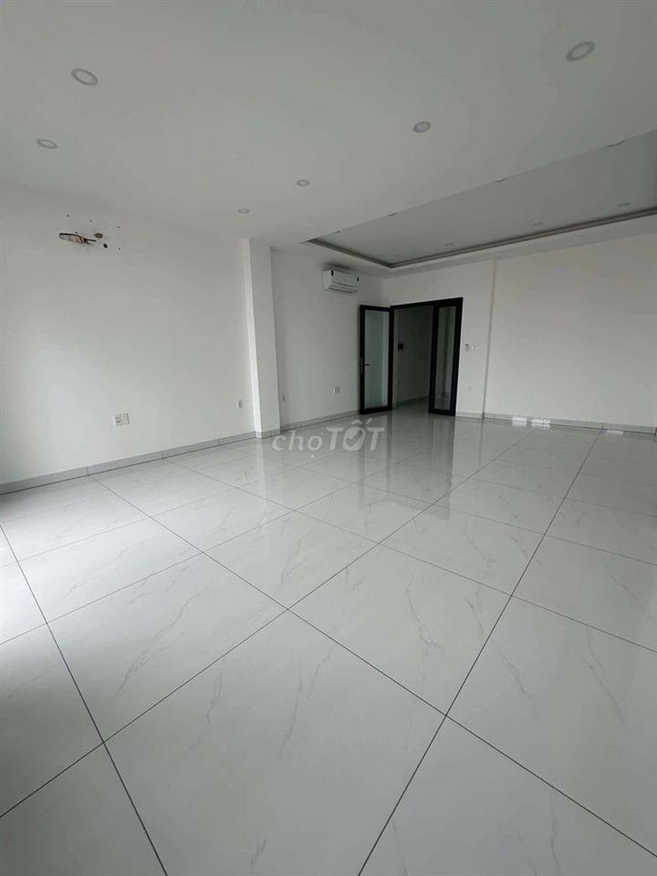 Cho thuê nhà 7pn 5wc có thang máy đuờng Hoàng Hoa Thám Phú Lợi