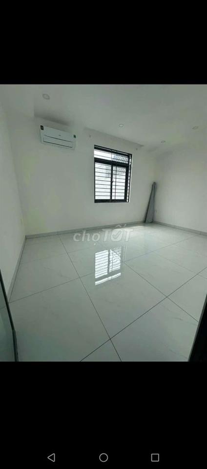 Nhà cho thuê 7pn sẵn máy lạnh mặt tiền Hoàng Hoa Thám Phú Lợi