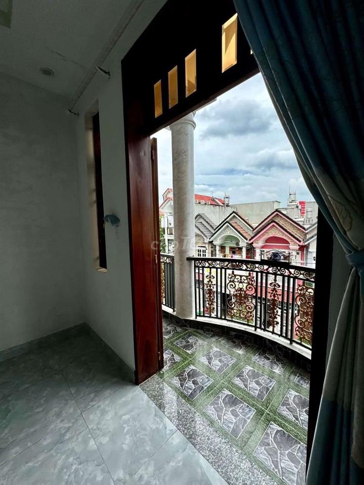 Cho thuê nhà 1 Trệt 2 Lầu gần sân vận động Đông Hoà