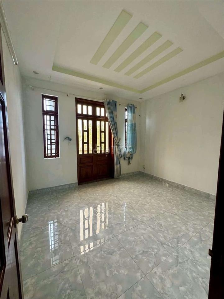 Cho thuê nhà 1 Trệt 2 Lầu gần sân vận động Đông Hoà