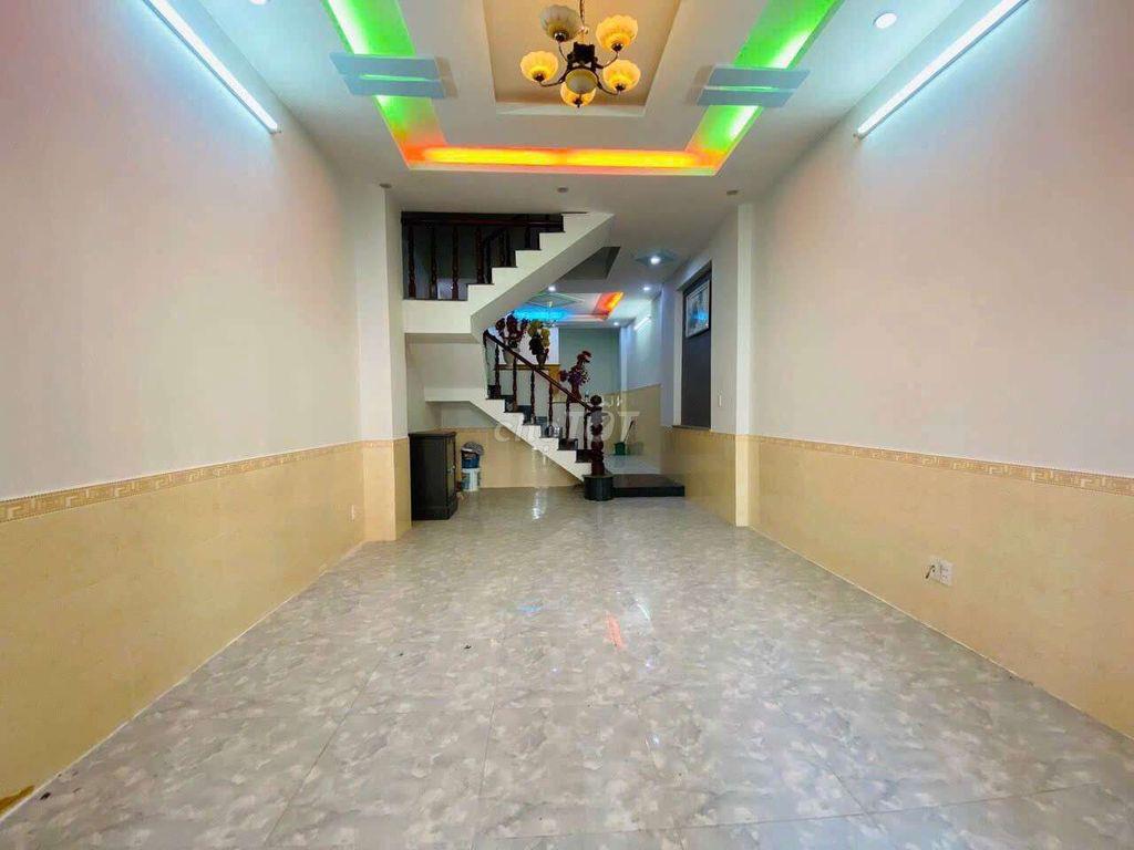 Cho thuê nhà 1 Trệt 2 Lầu gần sân vận động Đông Hoà