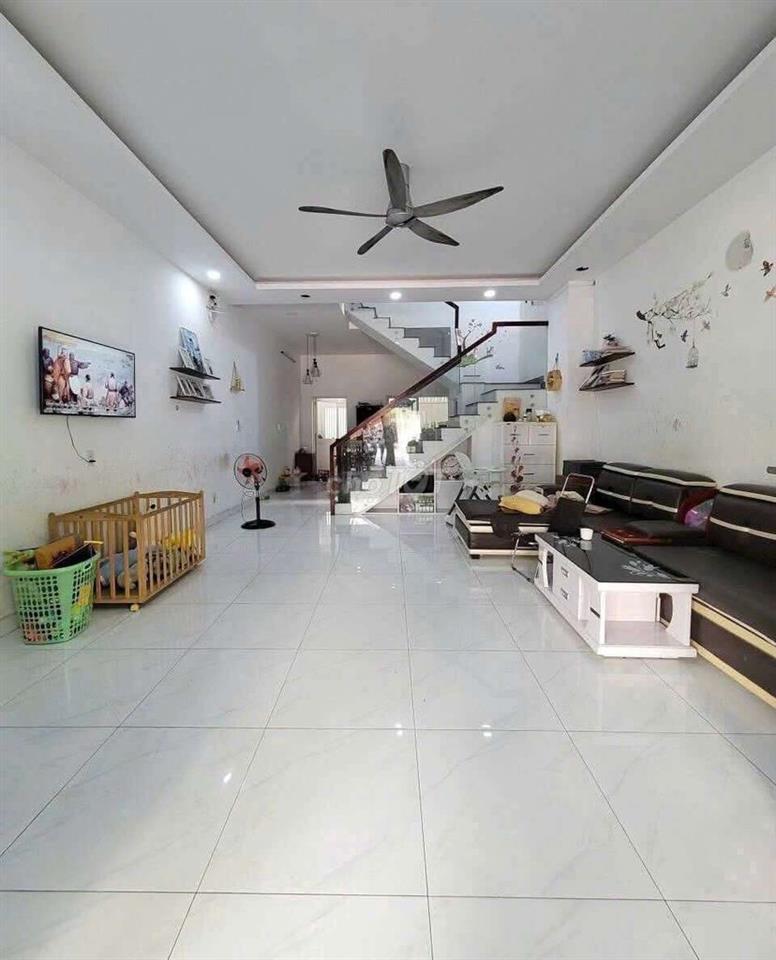 Cho thuê nhà Lầu Trệt gần Làng Đại học Dĩ An
