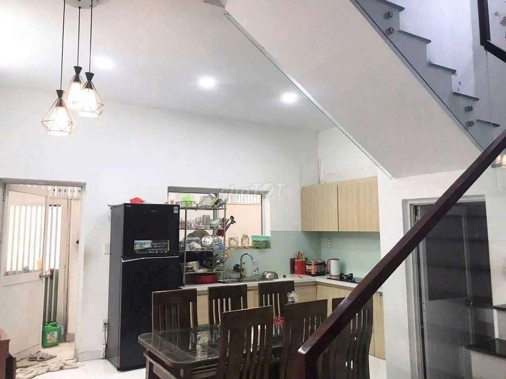 Cho thuê nhà Lầu Trệt gần Làng Đại học Dĩ An