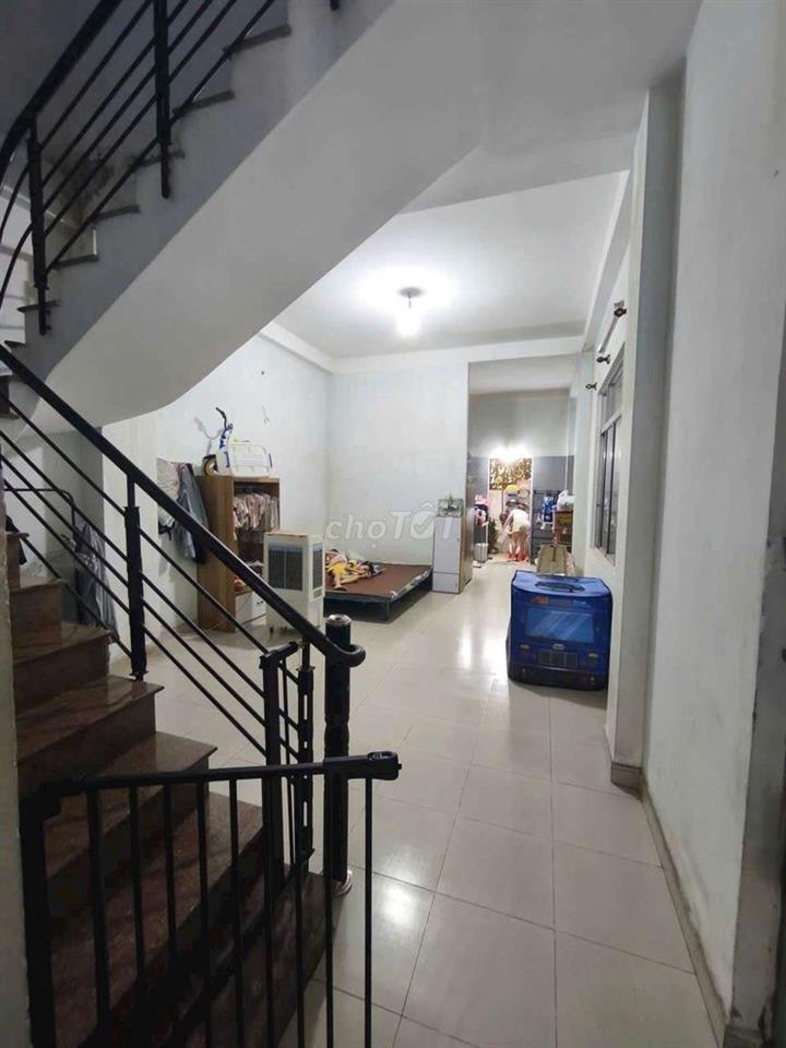 Nhà cho thuê gần Vincom 550 Dĩ An