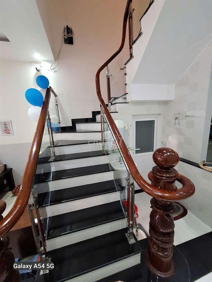 Nhà cho thuê 1 Trệt 2 Lầu gần Vincom 550 Dĩ An