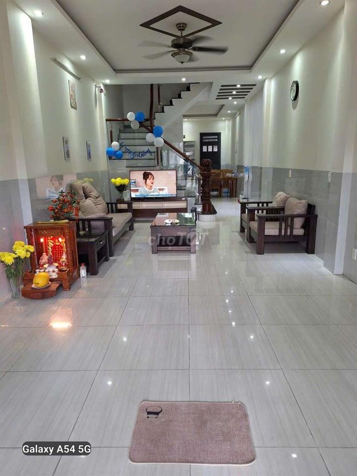 Nhà cho thuê 1 Trệt 2 Lầu gần Vincom 550 Dĩ An